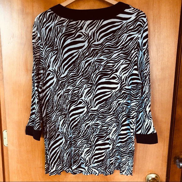 Sag Harbor ladies tunic - Picture 3 of 3